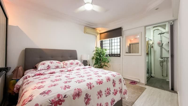 221 Serangoon Avenue 4
