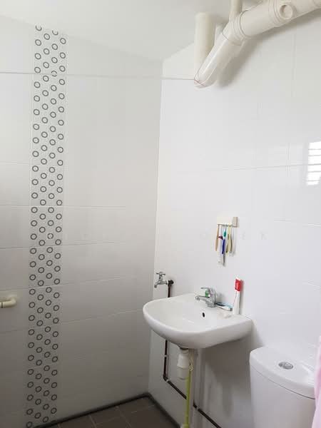 230 Tampines Street 24