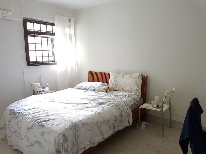305 Clementi Avenue 4