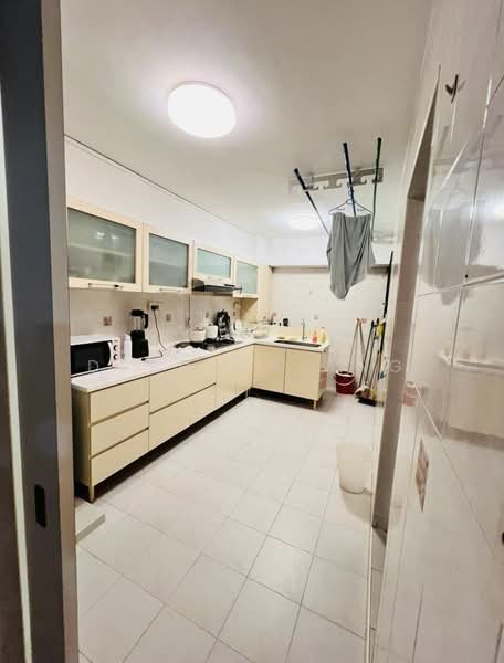 371 Clementi Avenue 4