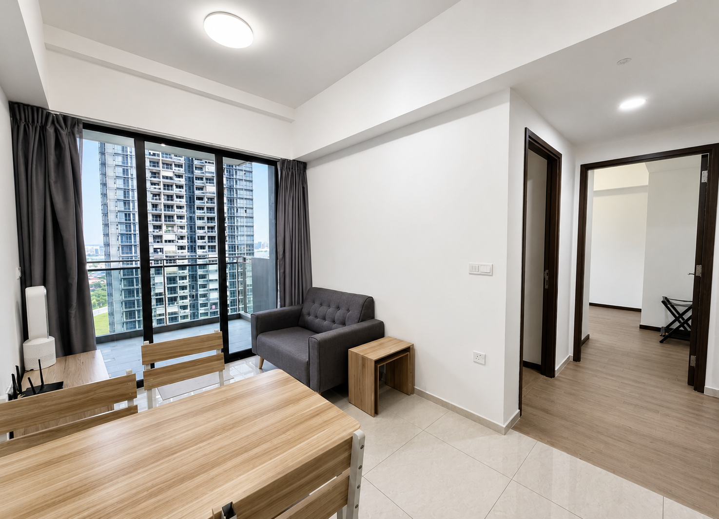 Parc Riviera Modern High Floor Unit