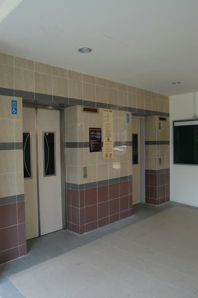 946 Tampines Avenue 4