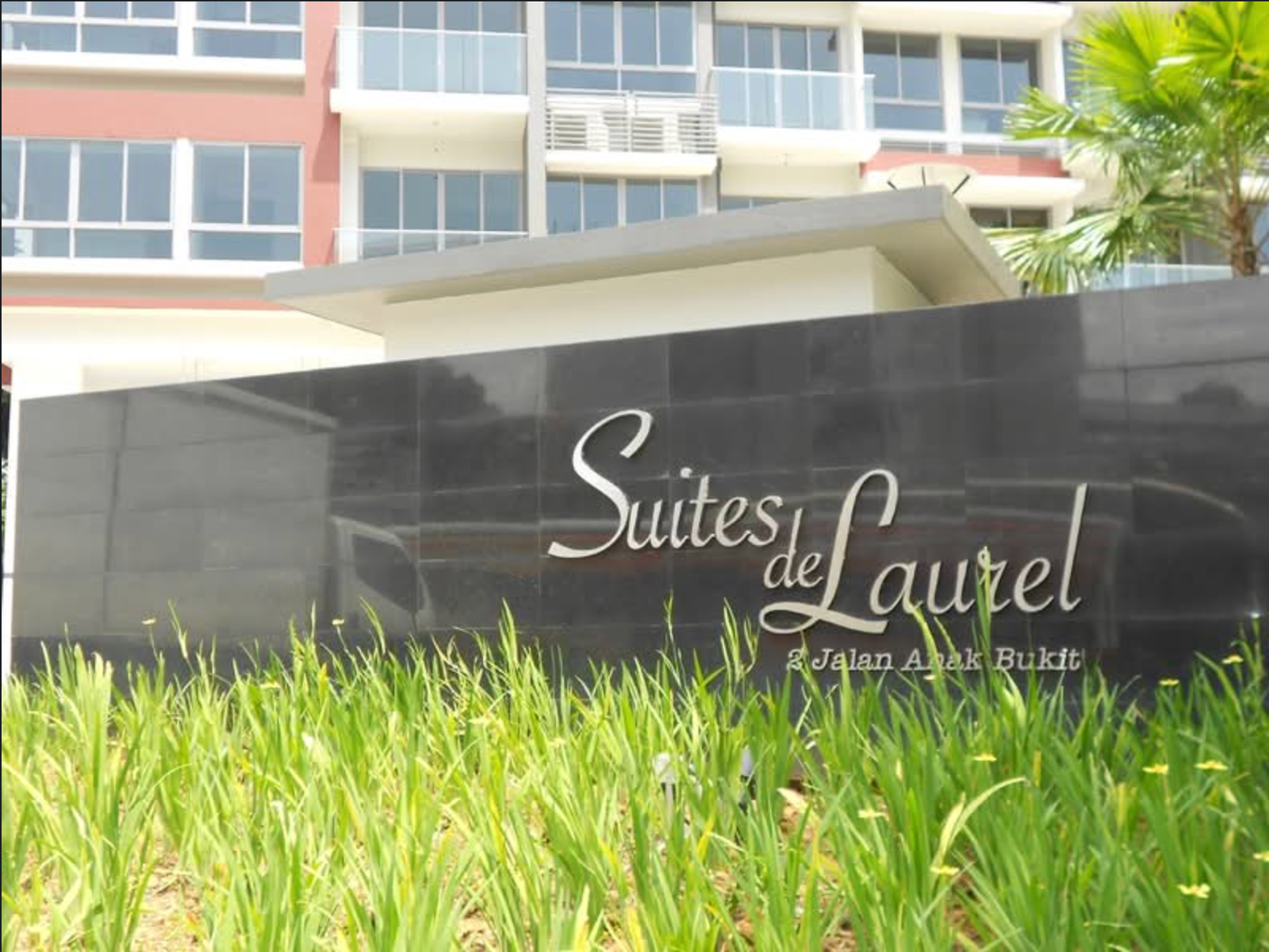Suites De Laurel